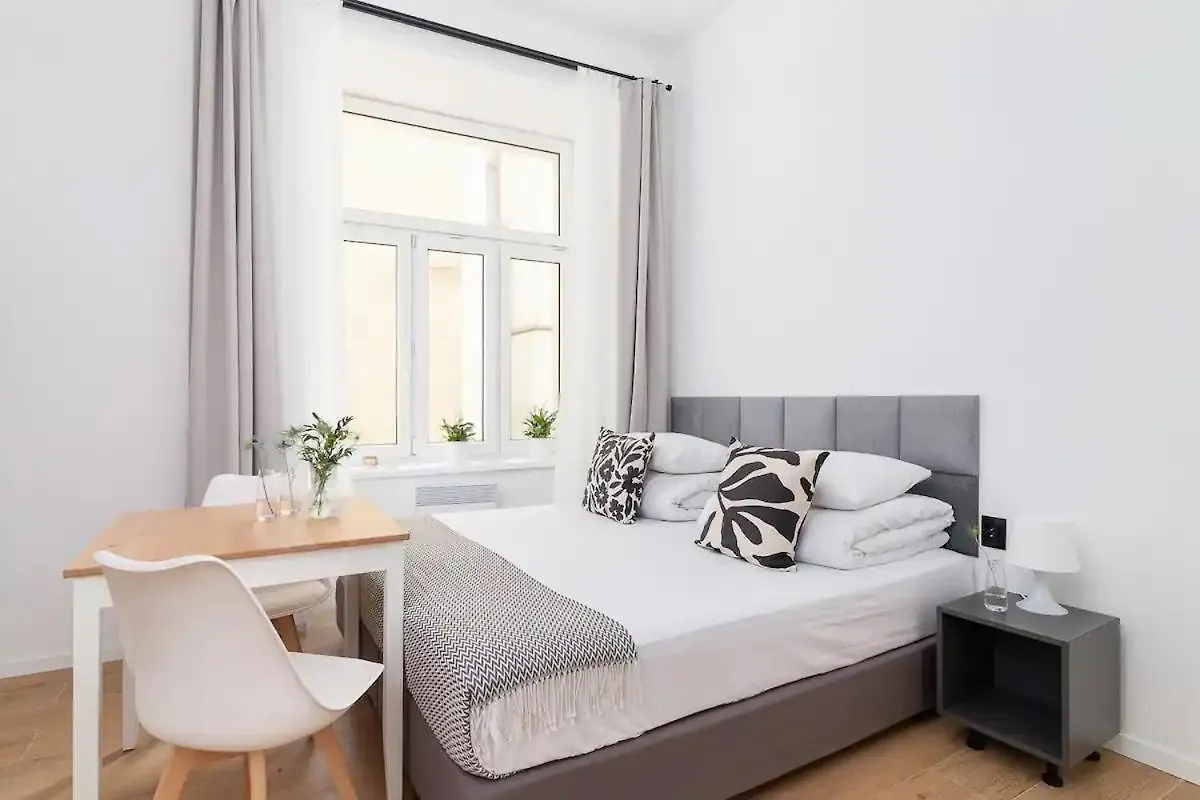 Apartmán F-U-C-K Poznaň 0*,