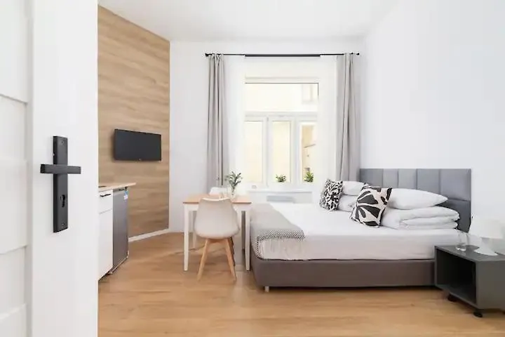 Apartmán F-U-C-K Poznaň Polsko