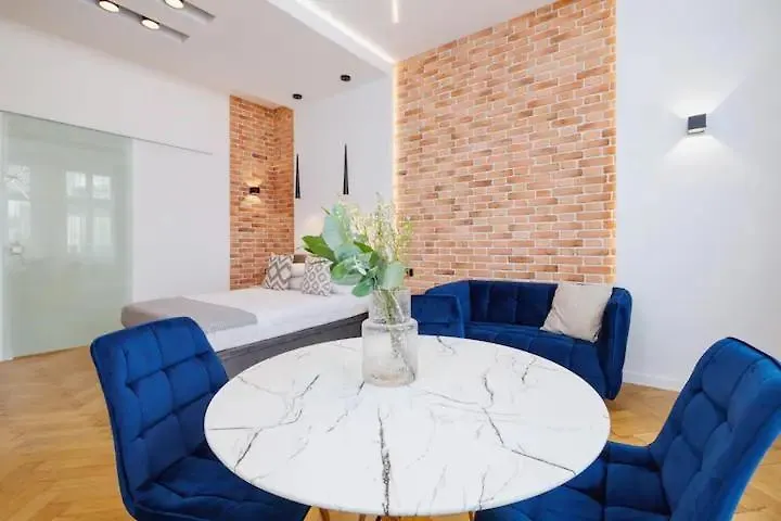 Apartmán F-U-C-K Poznaň